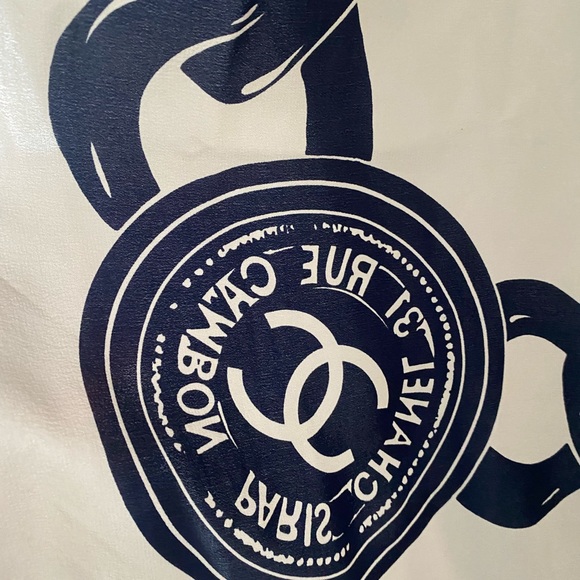 Chanel cambon edition silk scarf - Picture 4 of 8